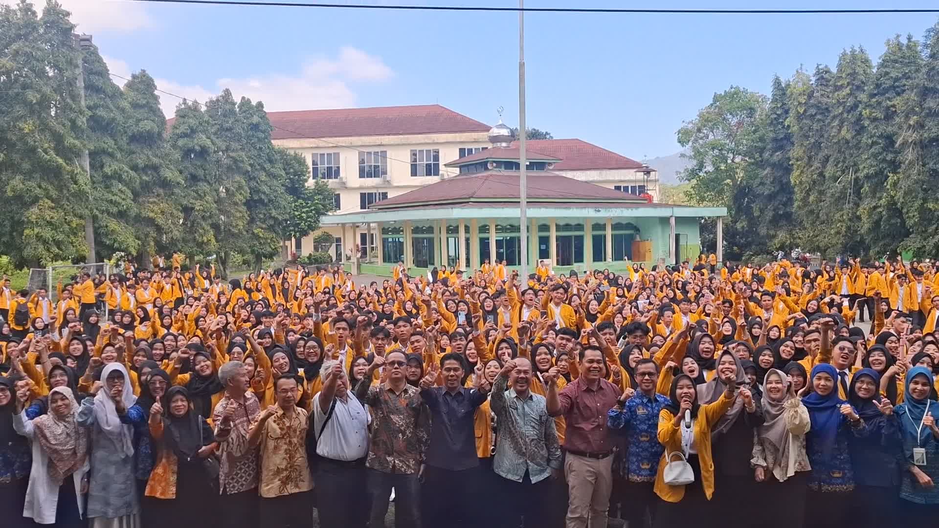 IAIN Curup Lepas 889 Mahasiswa KKN Angkatan VII, Siap Mengabdi dan Berdayakan Masyarakat Rejang Lebong 